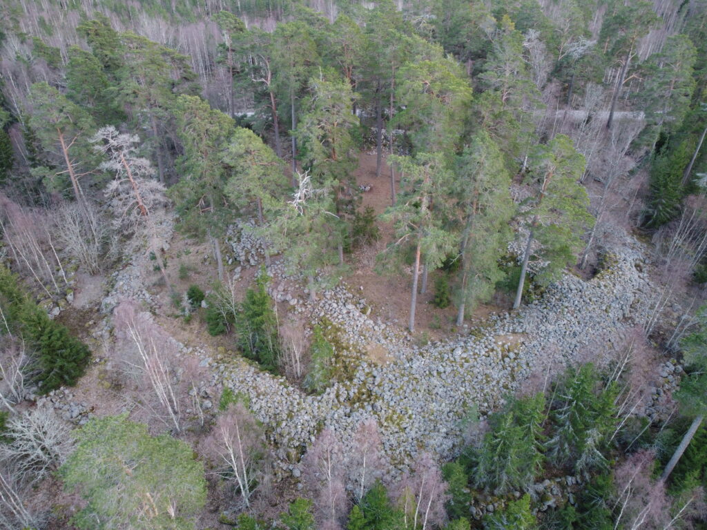 Sorby borg, Rytterne (Västmanland)